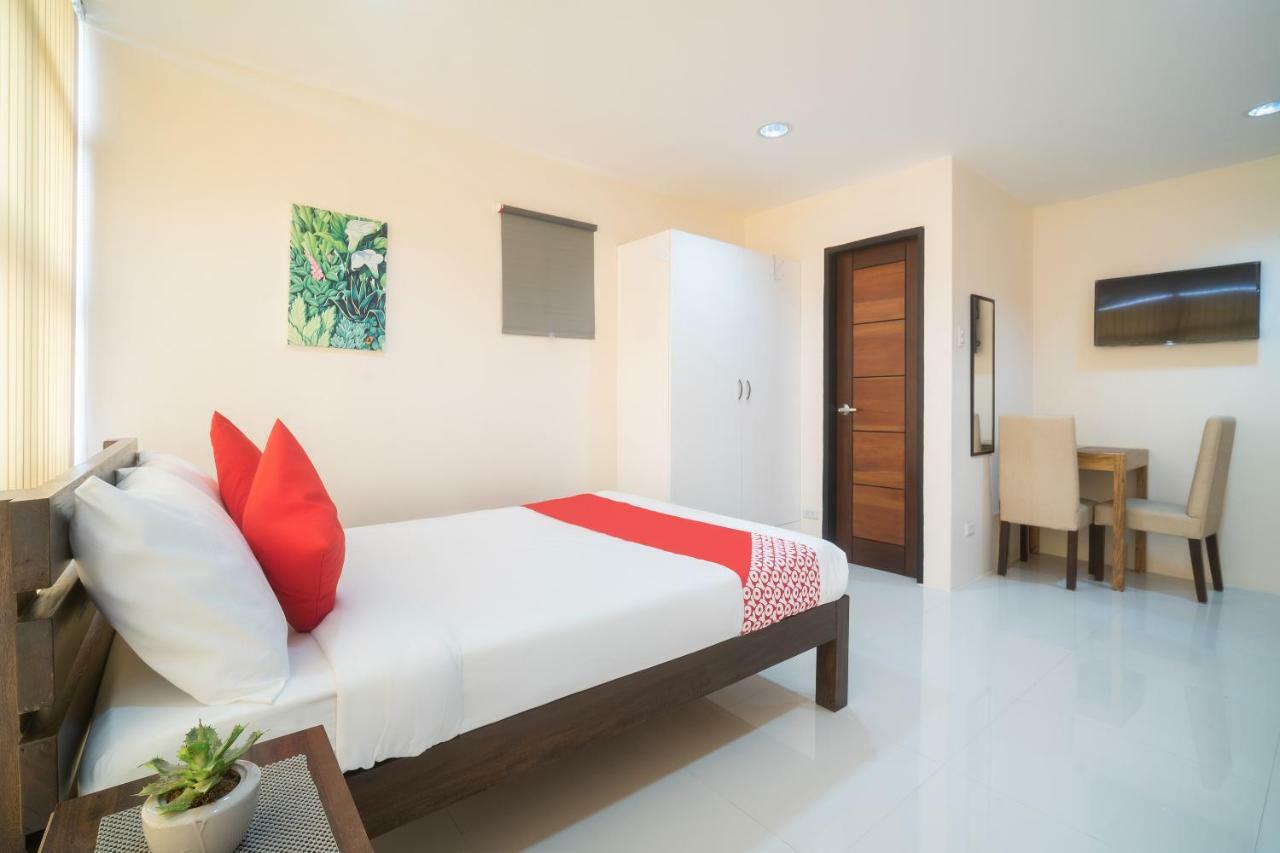 Oyo 199 Solange Apartelle Davao Экстерьер фото