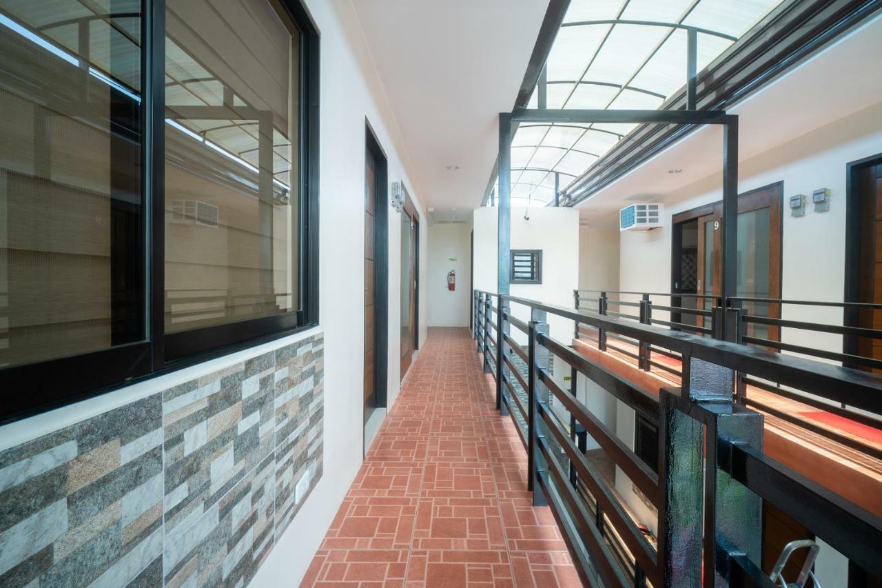 Oyo 199 Solange Apartelle Davao Экстерьер фото