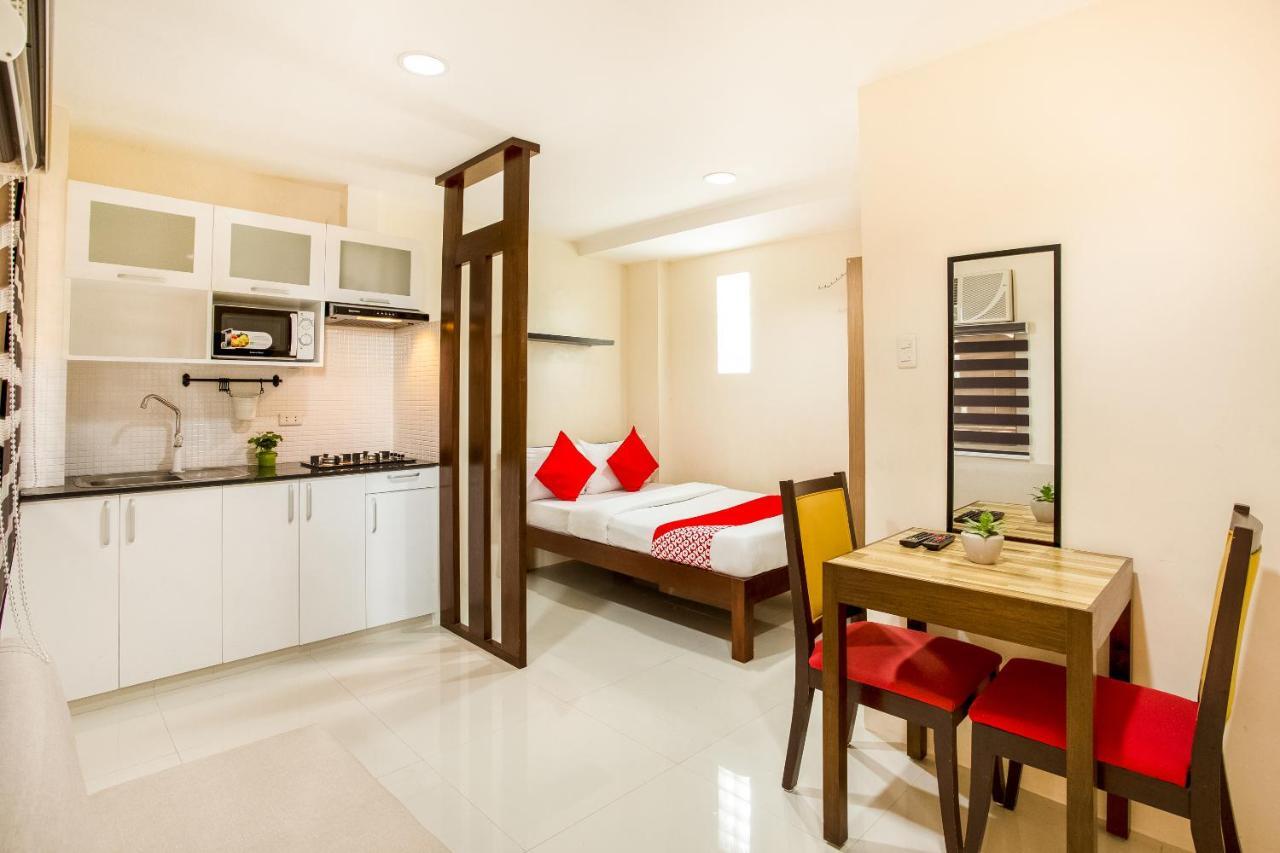 Oyo 199 Solange Apartelle Davao Экстерьер фото