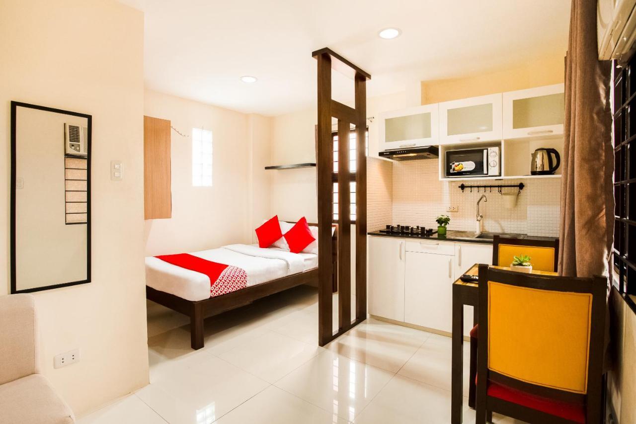 Oyo 199 Solange Apartelle Davao Экстерьер фото